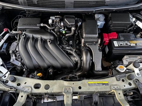 Used 2012 Nissan Versa SV image 16