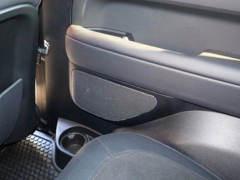 Used 2023 Land Rover Defender 90 V8 image 19