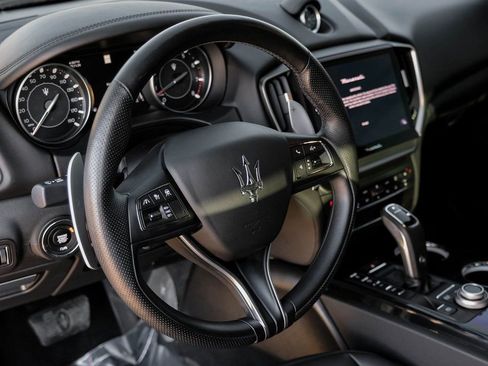 Used 2023 Maserati Ghibli Modena image 14