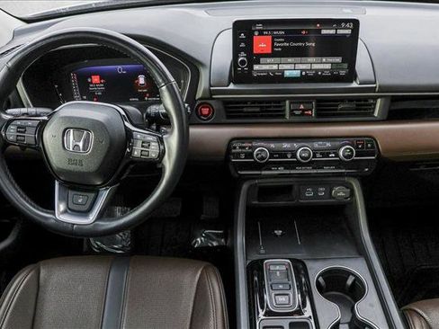 Used 2023 Honda Pilot Elite image 26