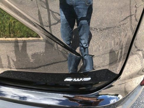 Used 2024 Ford Edge SEL image 26