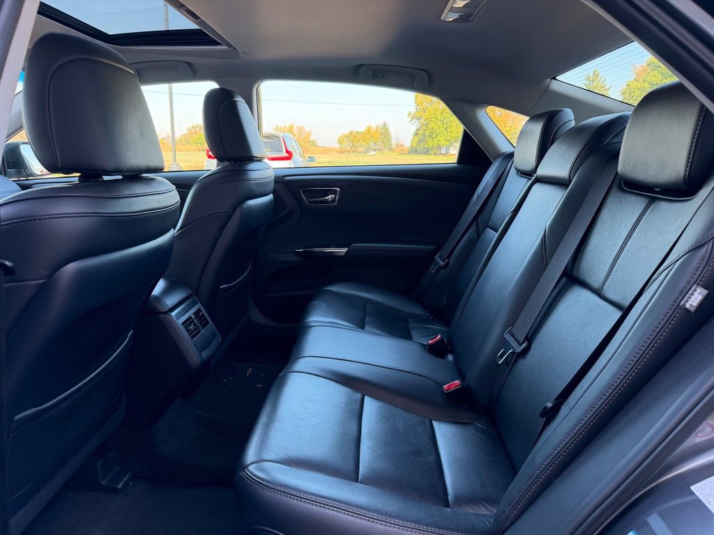 Used 2017 Toyota Avalon Touring FWD image 17