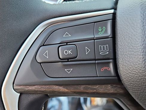 New 2026 Jeep Grand Cherokee Altitude image 23