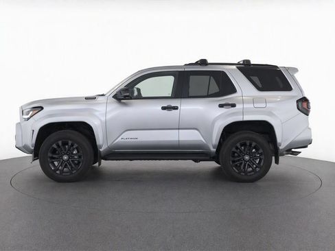 Used 2025 Toyota 4Runner Platinum AWD/4WD image 2