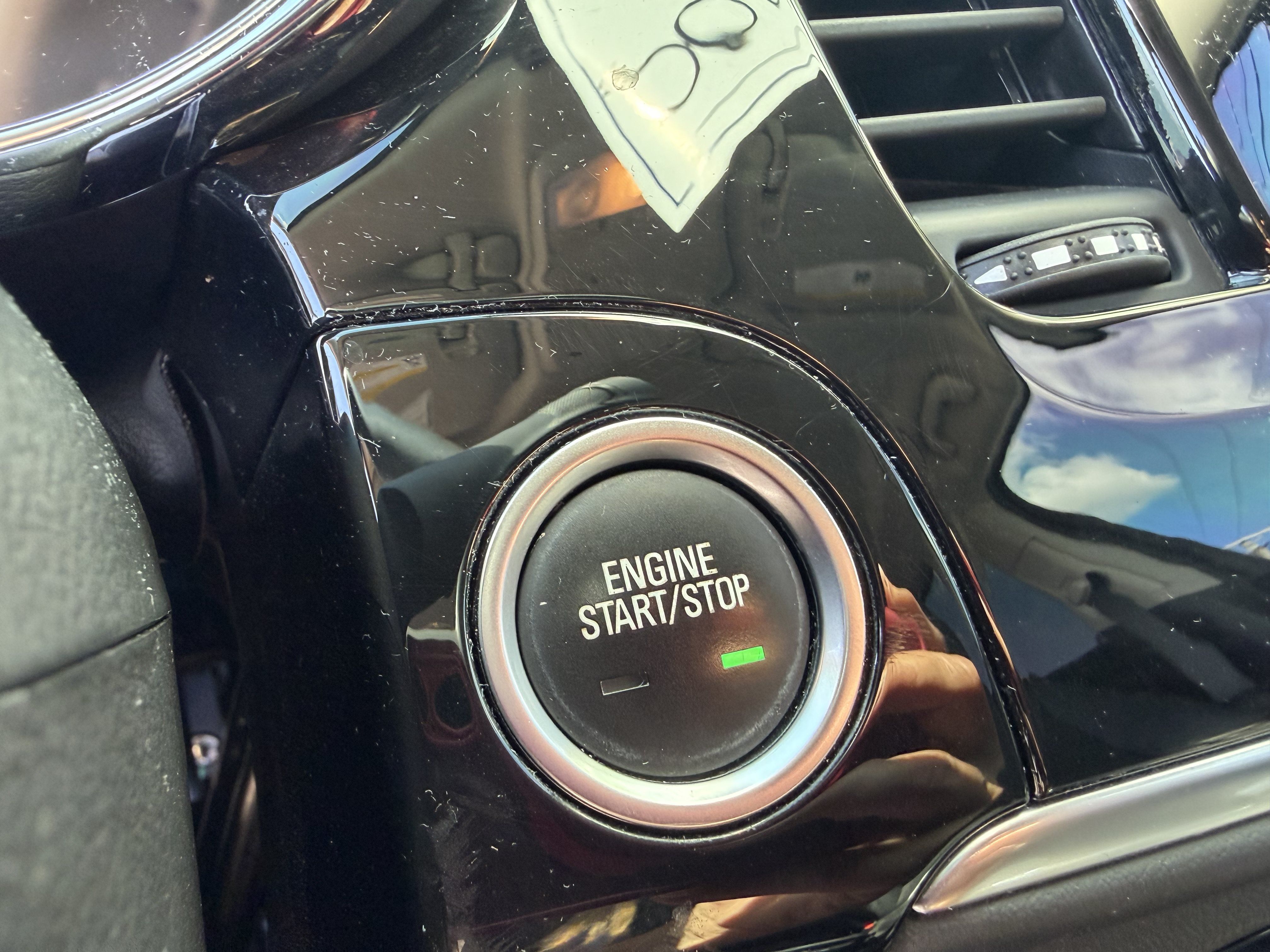 Used 2022 Buick Encore Preferred w/ Safety Package AWD/4WD image 19