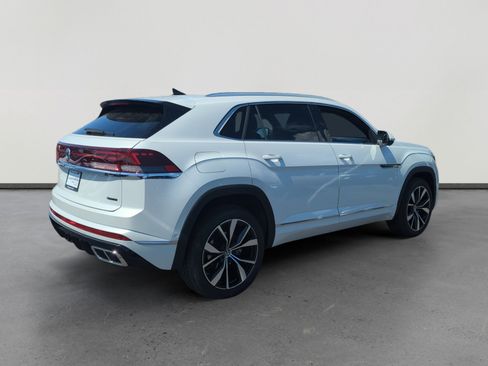 New 2026 Volkswagen Atlas Cross Sport SEL Premium R-Line image 5