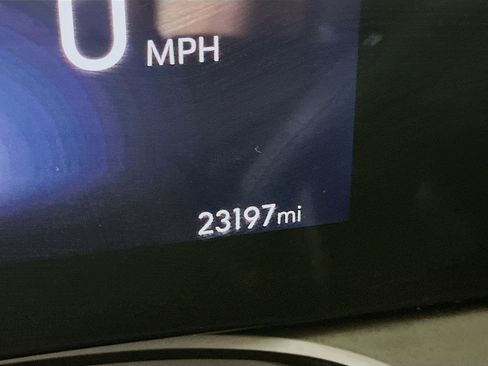 Used 2025 Buick Envista Preferred image 18