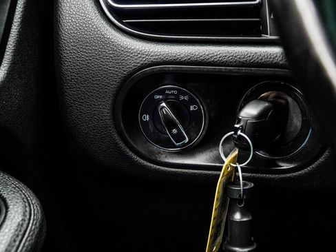 Used 2019 Porsche Macan image 30