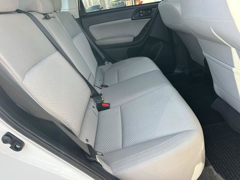 Used 2017 Subaru Forester 2.5i Premium AWD/4WD image 12