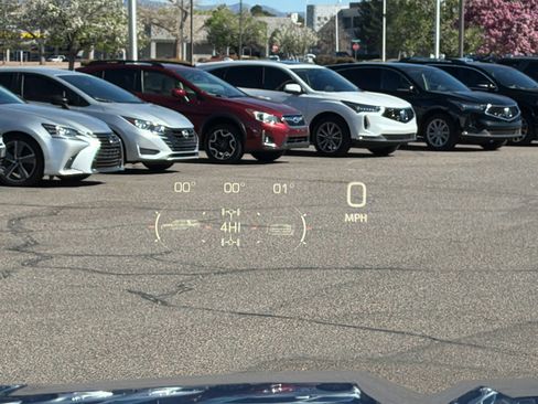 Used 2024 GMC Yukon Denali w/ Advanced Technology Package image 14