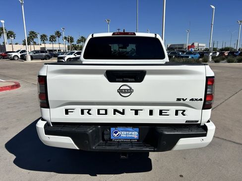 Certified 2023 Nissan Frontier SV w/ Midnight Edition Package image 6