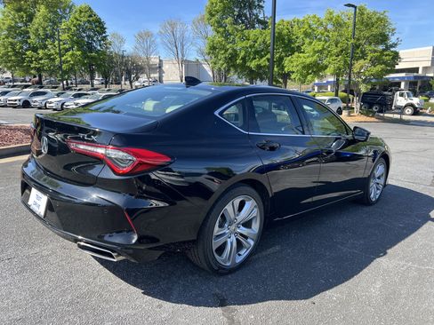 Used 2023 Acura TLX w/ Technology Package image 5