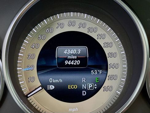 Used 2014 Mercedes-Benz E 350 4MATIC Sedan image 13