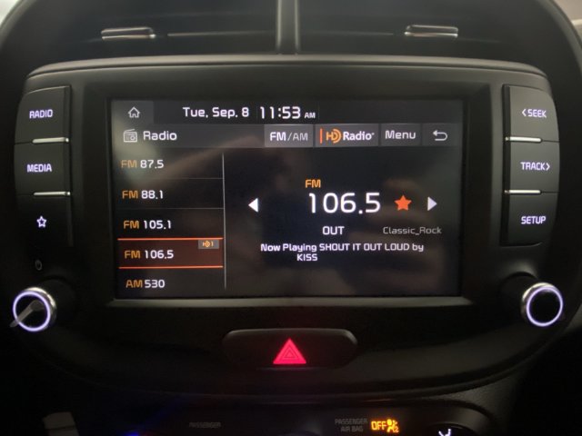 Used 2023 Kia Soul LX w/ LX Technology Package FWD image 16