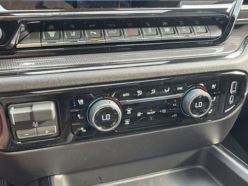 New 2026 Chevrolet Silverado 2500 ZR2 image 25