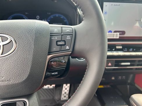 Used 2026 Toyota Camry XSE FWD image 21