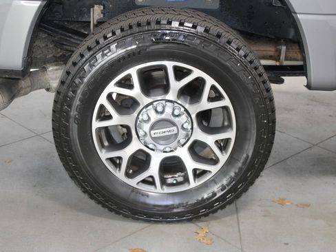 Used 2022 Ford F250 Lariat w/ Lariat Ultimate Package image 16