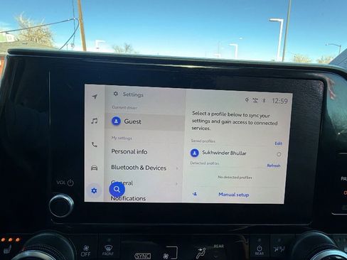 Used 2023 Toyota Highlander XLE image 30