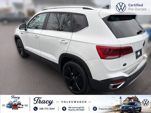 Certified 2022 Volkswagen Taos SEL AWD/4WD image 5