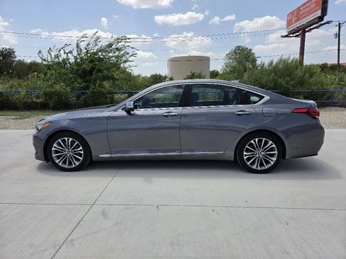Used 2016 Hyundai Genesis 3.8 RWD image 9