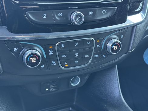 Certified 2023 Chevrolet Traverse Premier w/ LPO, Floor Liner Package image 30