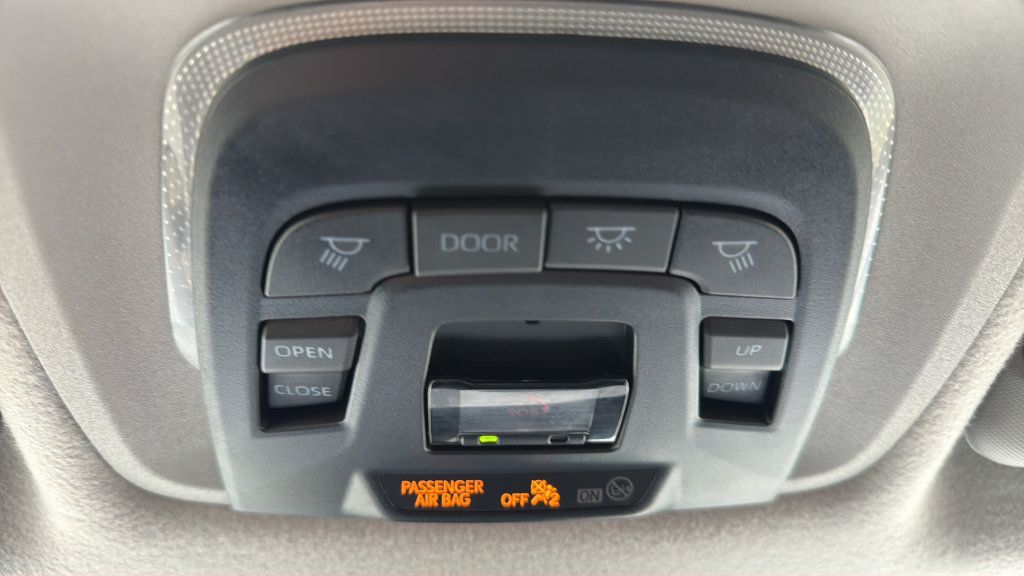 Used 2024 Toyota Corolla Cross LE w/ Moonroof Package AWD/4WD image 27