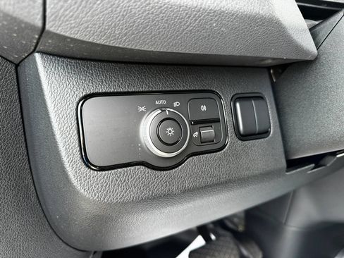 Used 2024 Mercedes-Benz Sprinter 2500 image 23