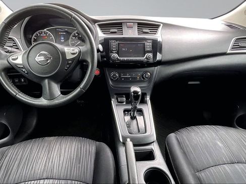 Used 2016 Nissan Sentra SV w/ Style Package image 16