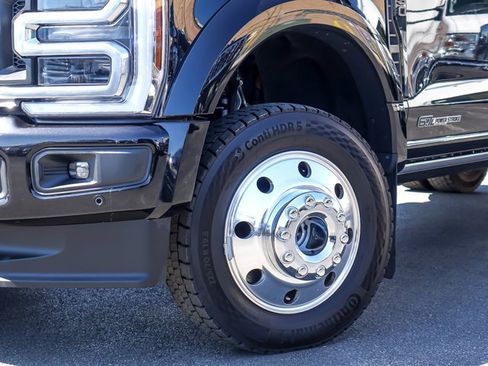 Certified 2025 Ford F450 Platinum image 3