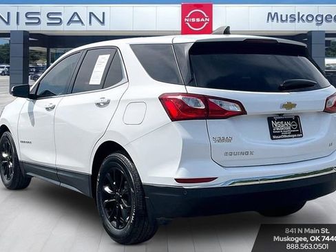Used 2018 Chevrolet Equinox LT FWD image 4