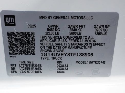 Used 2026 GMC Sierra 3500 AT4 w/ AT4 Premium Plus Package AWD/4WD image 31