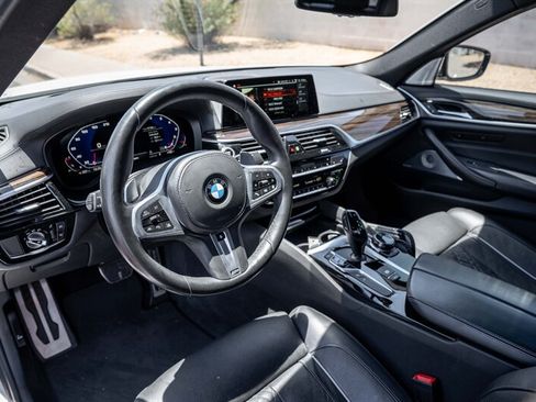 Used 2020 BMW M550i xDrive w/ Executive Package AWD/4WD image 9