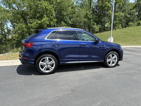 Used 2023 Audi Q3 2.0T Premium AWD/4WD image 8