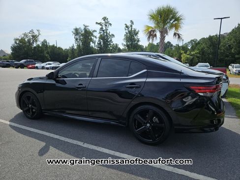 Used 2022 Nissan Sentra SR w/ Midnight Edition FWD image 7