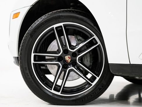 Used 2020 Porsche Macan S image 33