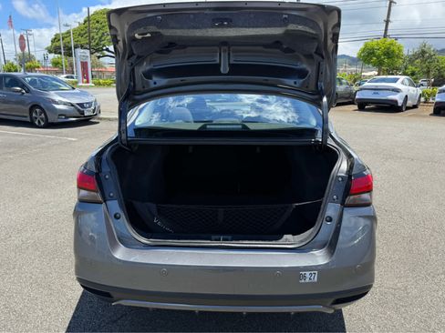 Used 2023 Nissan Versa SR w/ Trunk Package FWD image 11