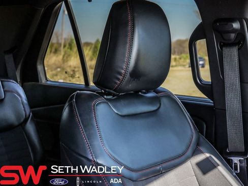 Used 2025 Ford Explorer ST-Line w/ Premium Package image 19