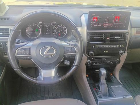 Used 2022 Lexus GX 460 Premium w/ Premium Package AWD/4WD image 31