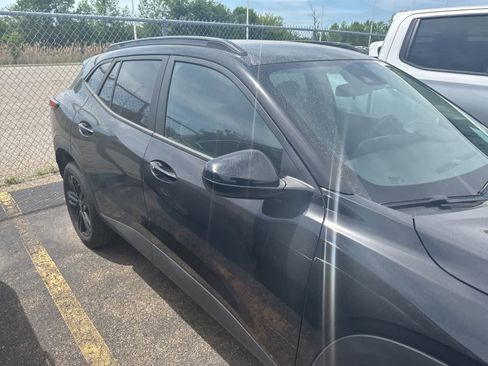 Used 2025 Chevrolet Trax ACTIV w/ Driver Confidence Package FWD image 7