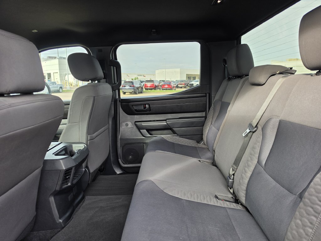 Used 2025 Toyota Tundra SR AWD/4WD image 27