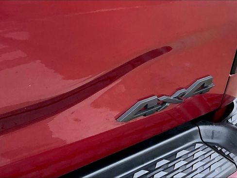 Used 2024 RAM 2500 Laramie w/ Night Edition AWD/4WD image 10