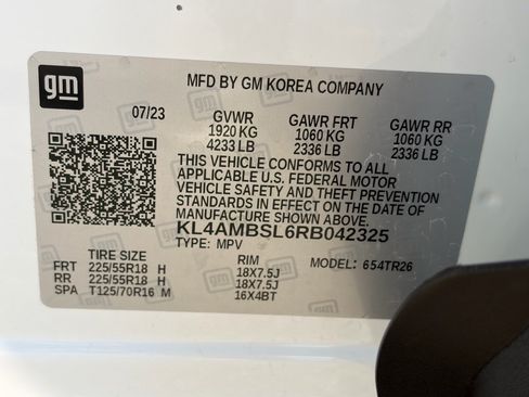 Used 2024 Buick Encore GX Preferred w/ Advanced Technology Package FWD image 35