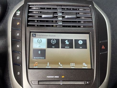 Used 2016 Lincoln MKC Premiere image 17