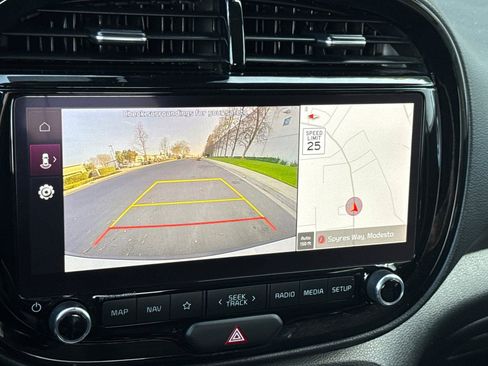 Certified 2023 Kia Soul EX image 17