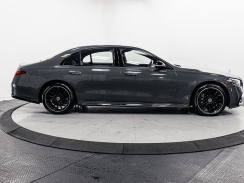 Used 2023 Mercedes-Benz S 580 4MATIC Sedan w/ AMG Line image 37