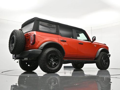 Used 2024 Ford Bronco Wildtrak image 41