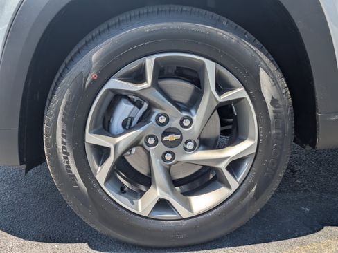 New 2026 Chevrolet Trax LT FWD image 30