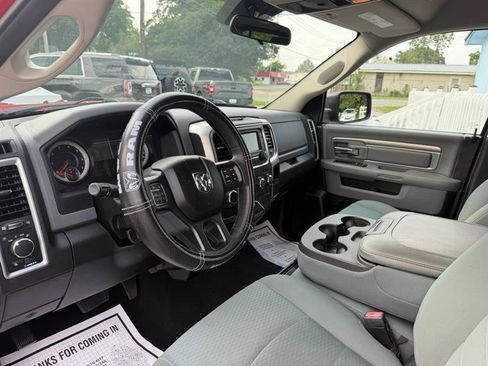 Used 2019 RAM 1500 Classic SLT RWD image 14