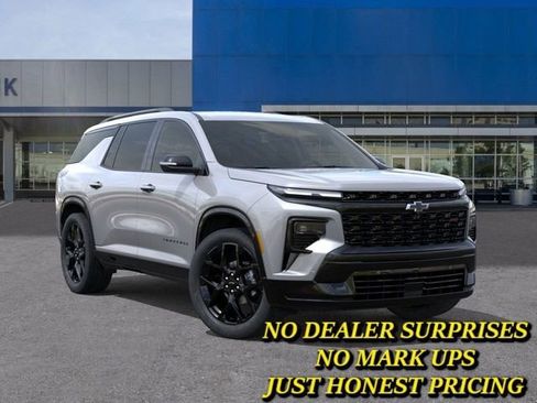 New 2026 Chevrolet Traverse RS image 7
