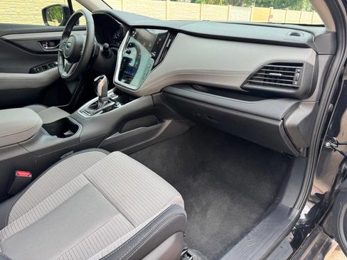 Used 2024 Subaru Outback Premium AWD/4WD image 20
